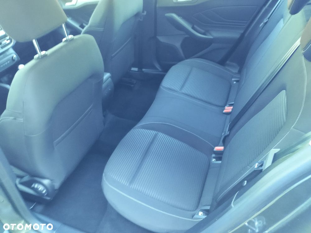 Ford Focus 1.0 EcoBoost Titanium - 13