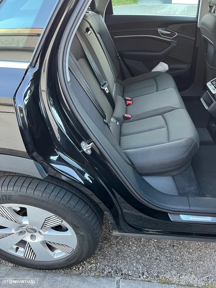 Audi e-tron 50 quattro - 11