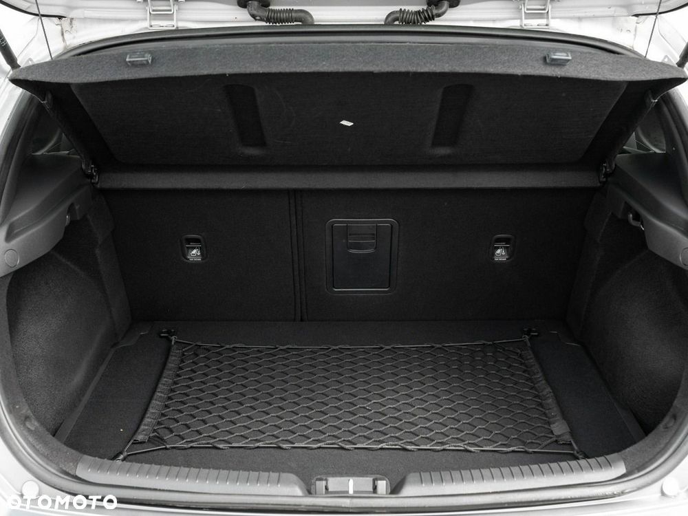 Hyundai i30 1.5 DPI Smart - 24