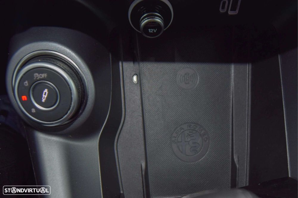 Alfa Romeo Tonale 1.3 Plug-In Hybrid Veloce e-AWD - 36