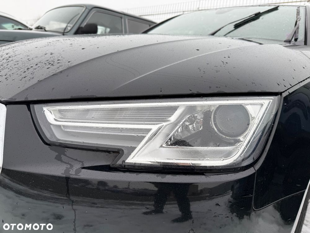 Audi A4 Avant 40 TDI quattro S tronic S line - 16