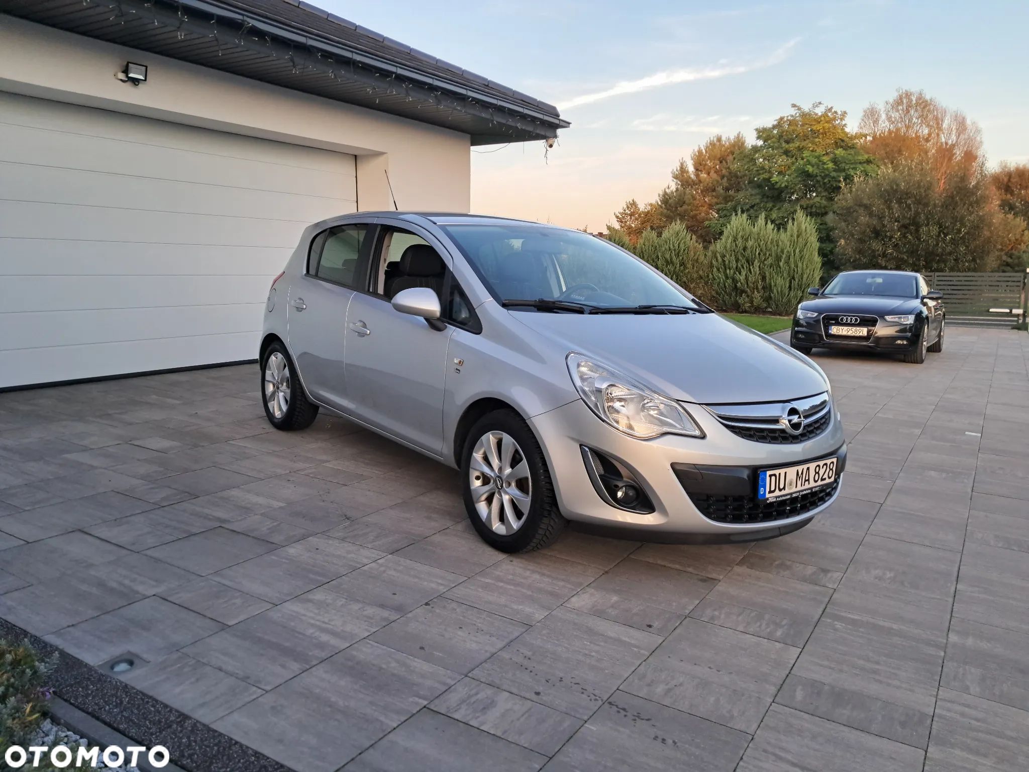 Opel Corsa 1.2 16V Edition 150 - 1