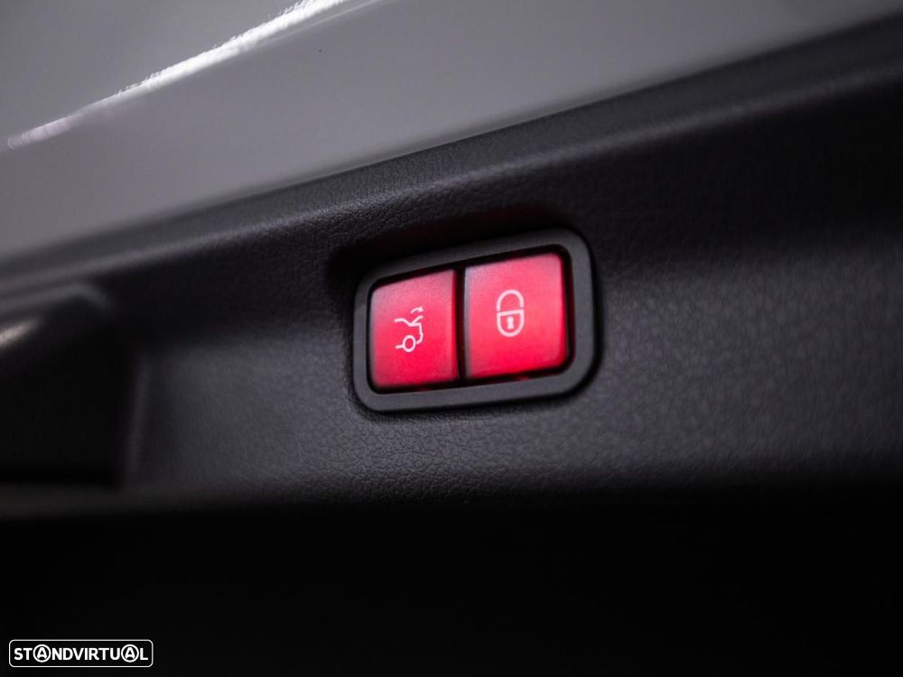 Mercedes-Benz EQE 500 4Matic - 17