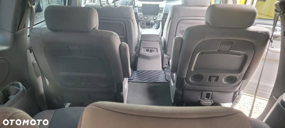 SsangYong/KGM Rodius 2.2 D Turismo - 9
