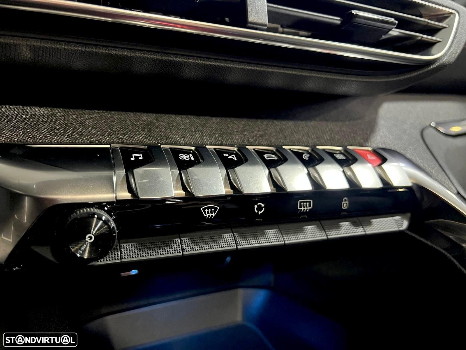 Peugeot 3008 1.2 PureTech GT Line EAT8 - 14