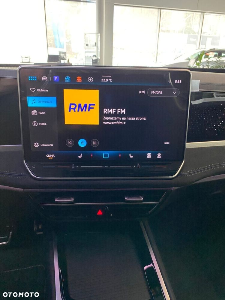 Volkswagen Passat 2.0 TSI R-Line Plus DSG - 12