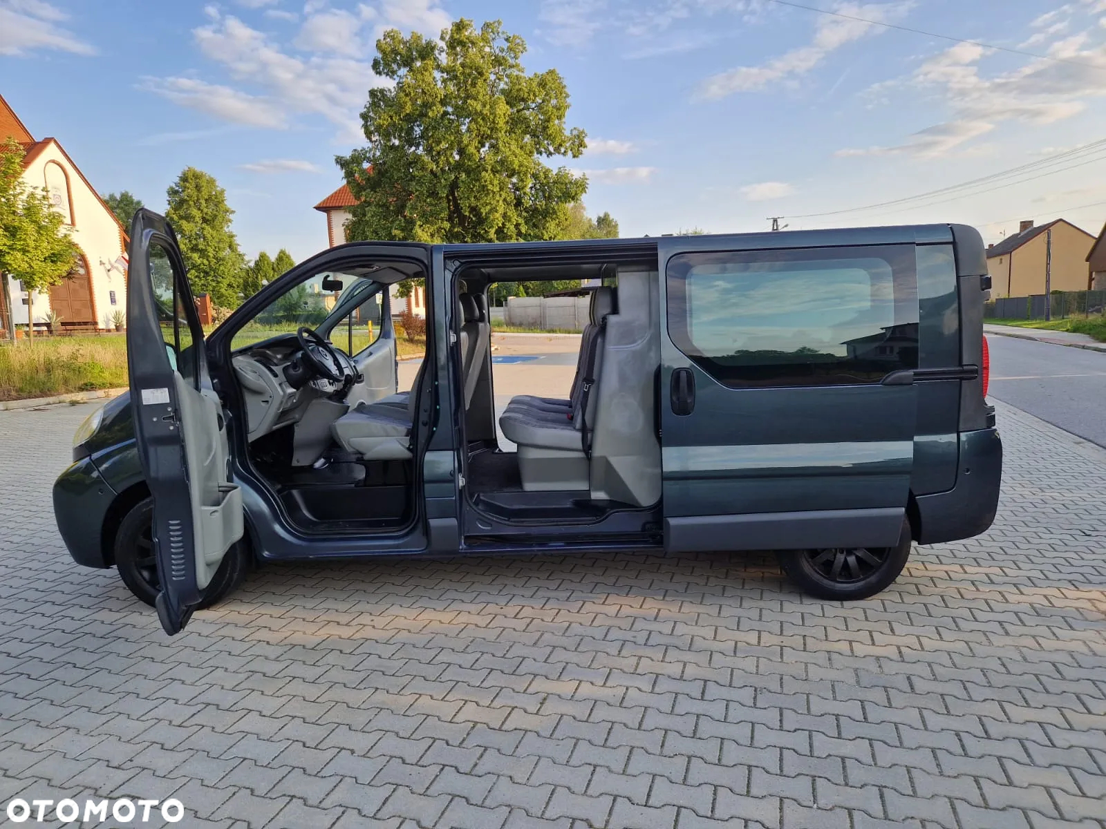 Opel VIVARO L2H1 - 10