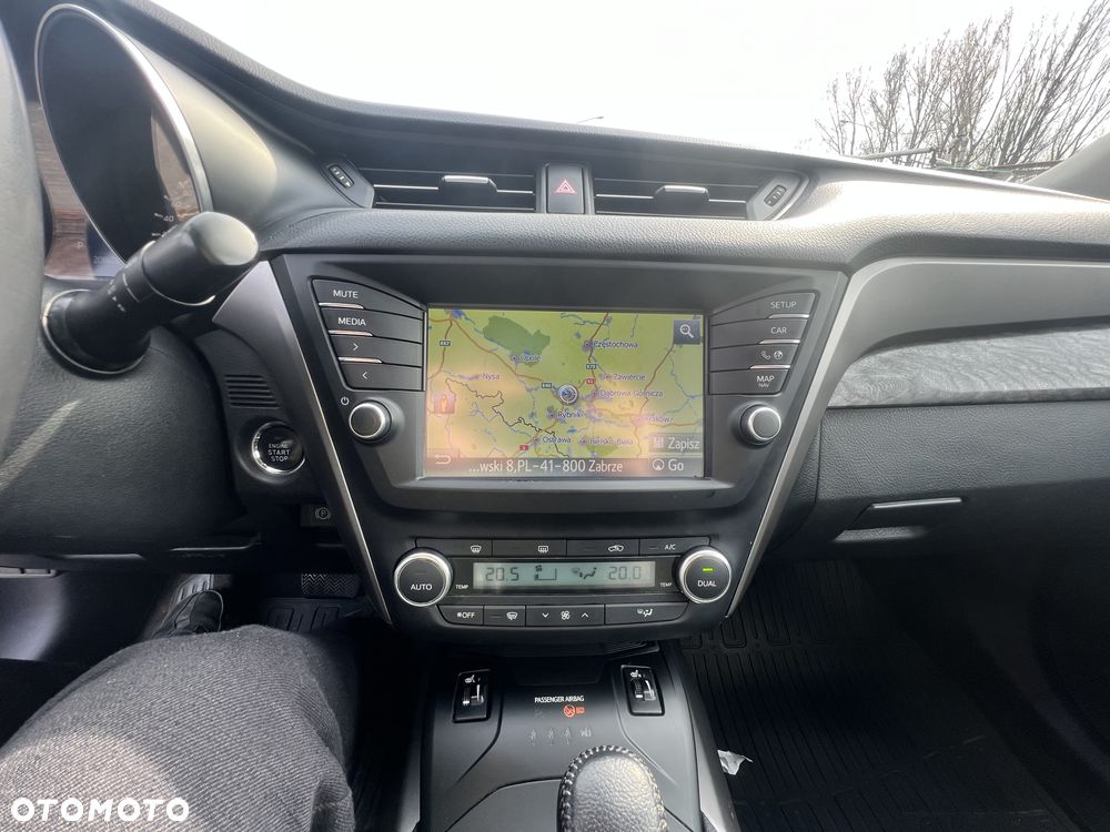 Toyota Avensis 2.0 Prestige MS - 11