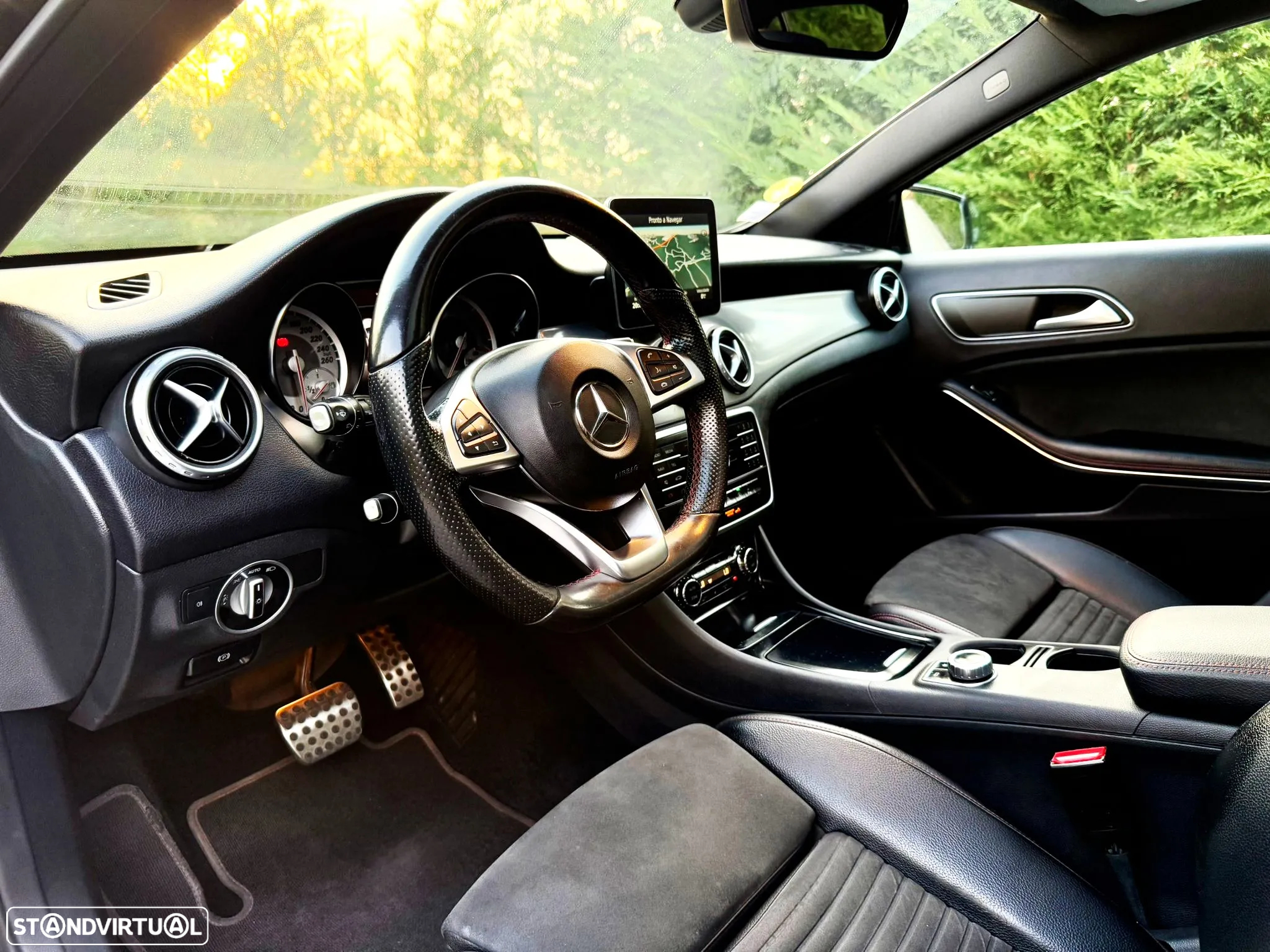 Mercedes-Benz GLA 220 CDI 7G-DCT AMG Line - 16
