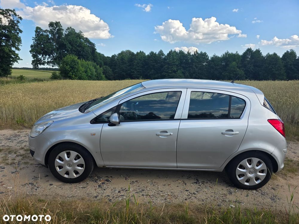 Opel Corsa 1.2 16V Cosmo - 5