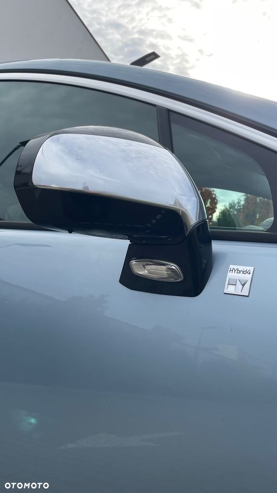 Peugeot 3008 2.0 HDi HYbrid4 - 33