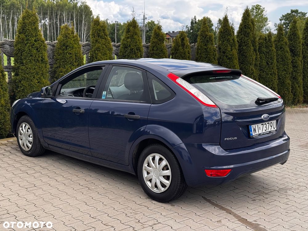 Ford Focus 1.4 Trend - 10