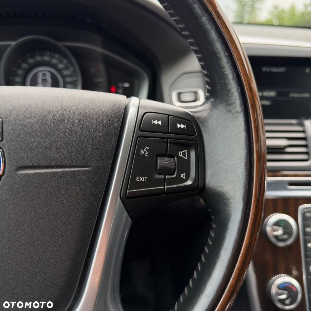 Volvo XC 60 - 22