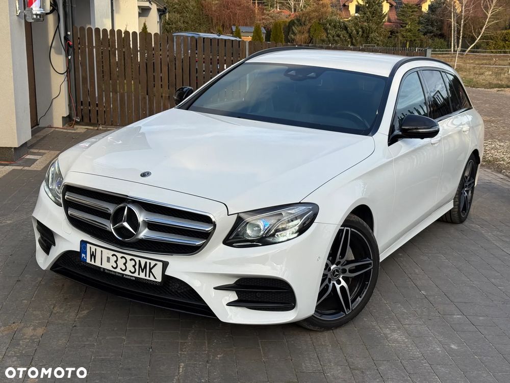 Mercedes-Benz Klasa E 220 d 4-Matic 9G-TRONIC - 11