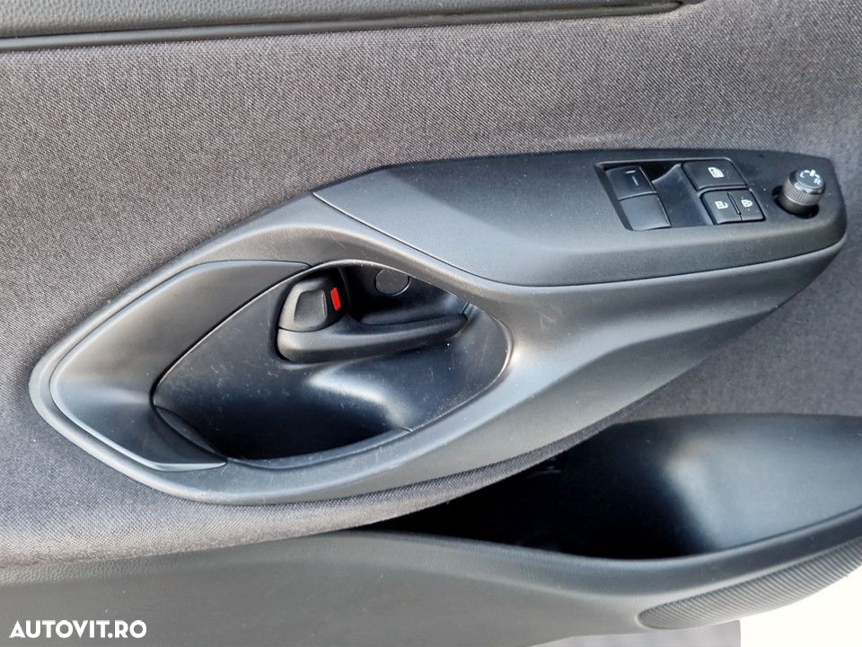 Toyota Yaris - 14