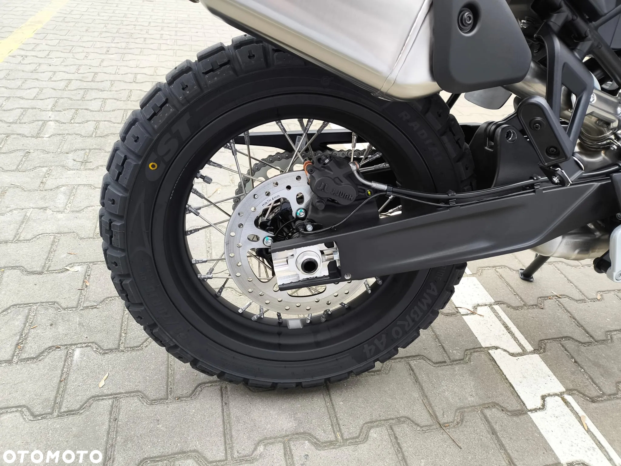 CFMoto MT-X - 13