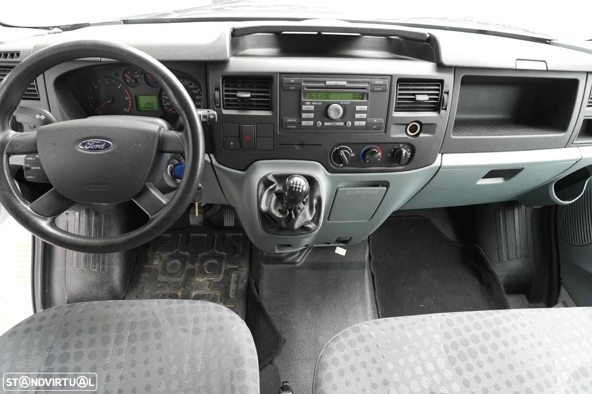 Ford Transit Contentor 2.4TDCI 115cv Rodado Duplo - 10