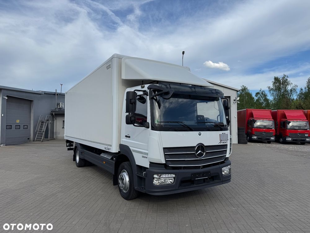 Mercedes-Benz ATEGO - 13