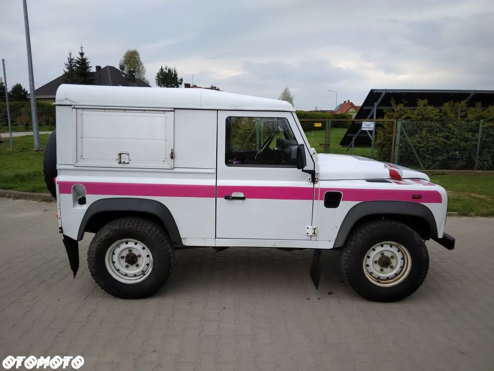 Land Rover Defender 110 2.2 TD4 E - 19