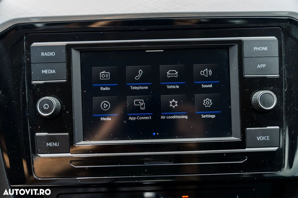 VOLKSWAGEN Passat 2023 — imagine 25