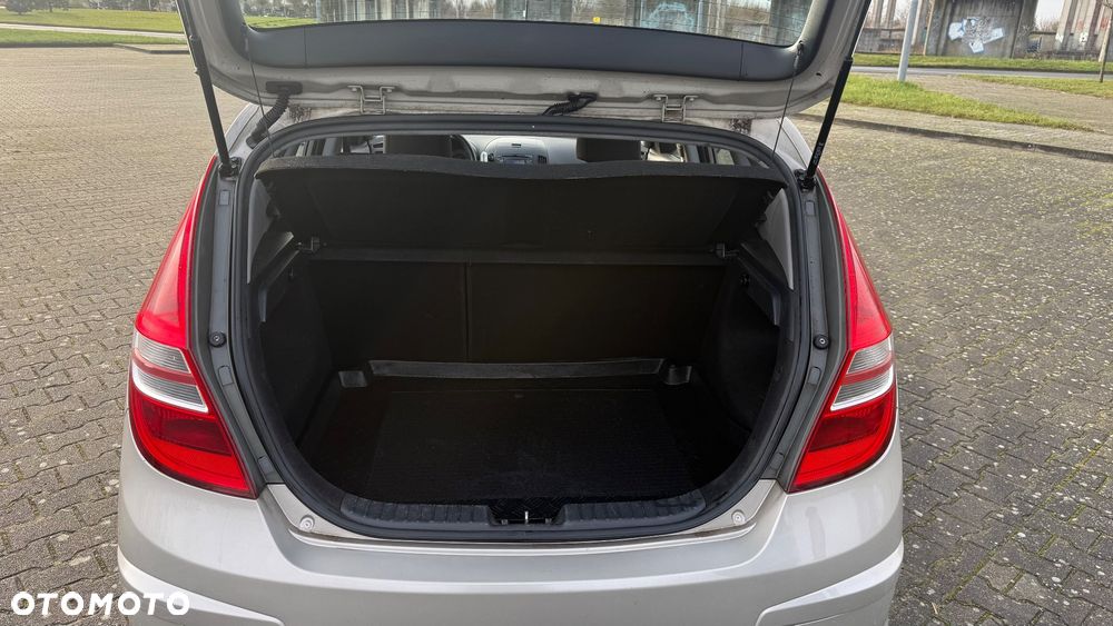 Hyundai i30 1.4 Base - 9