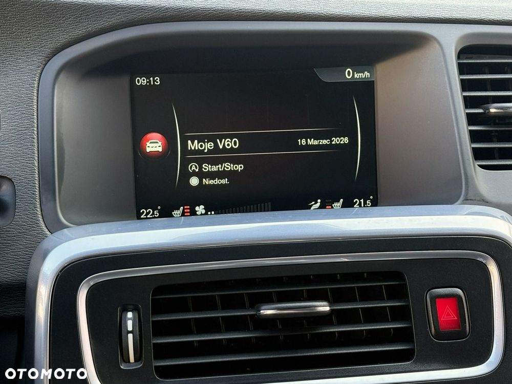 Volvo V60 D4 Momentum - 38