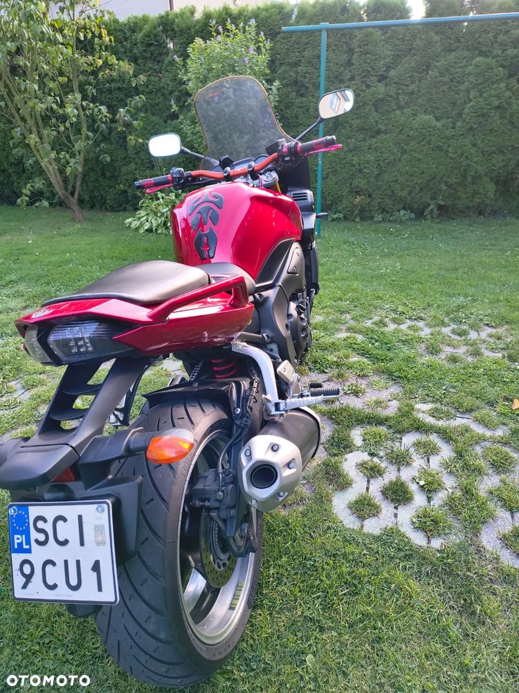 Yamaha FZ - 4