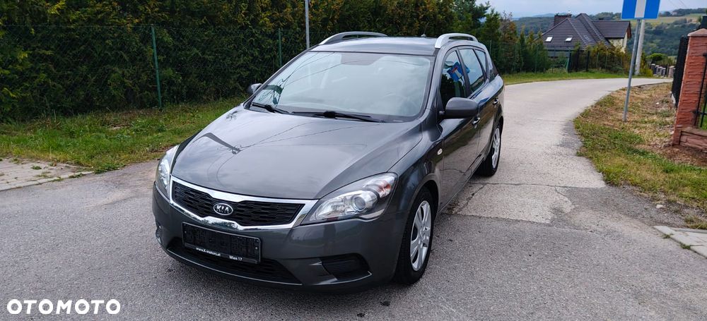 Kia Ceed - 3