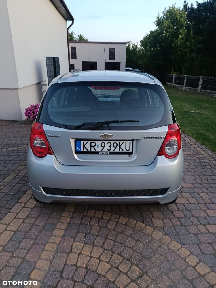 Chevrolet Aveo - 5
