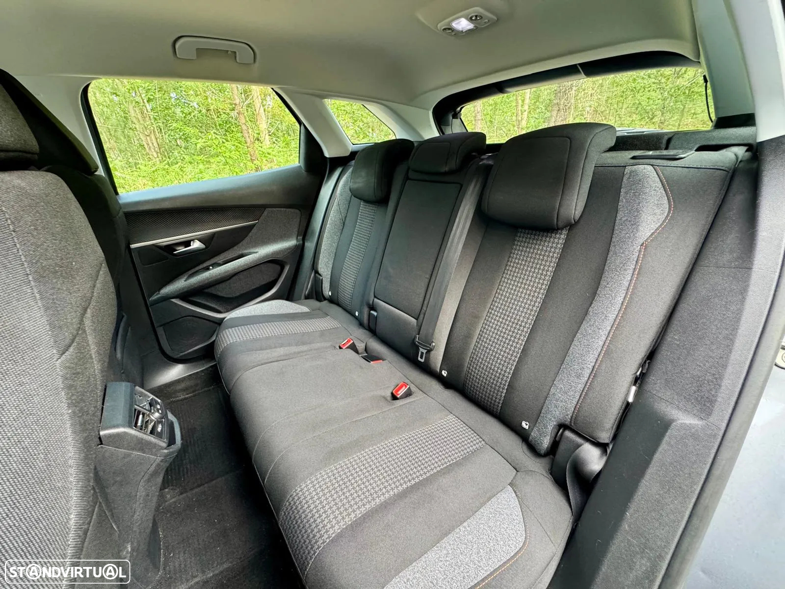 Peugeot 3008 BlueHDi 120 Stop & Start EAT6 Active Business-Pack - 28