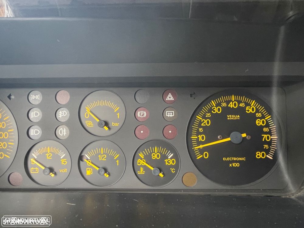Lancia Delta 1.6 HF Turbo - 24