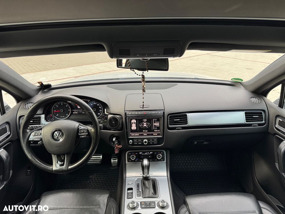 Volkswagen Touareg - 15