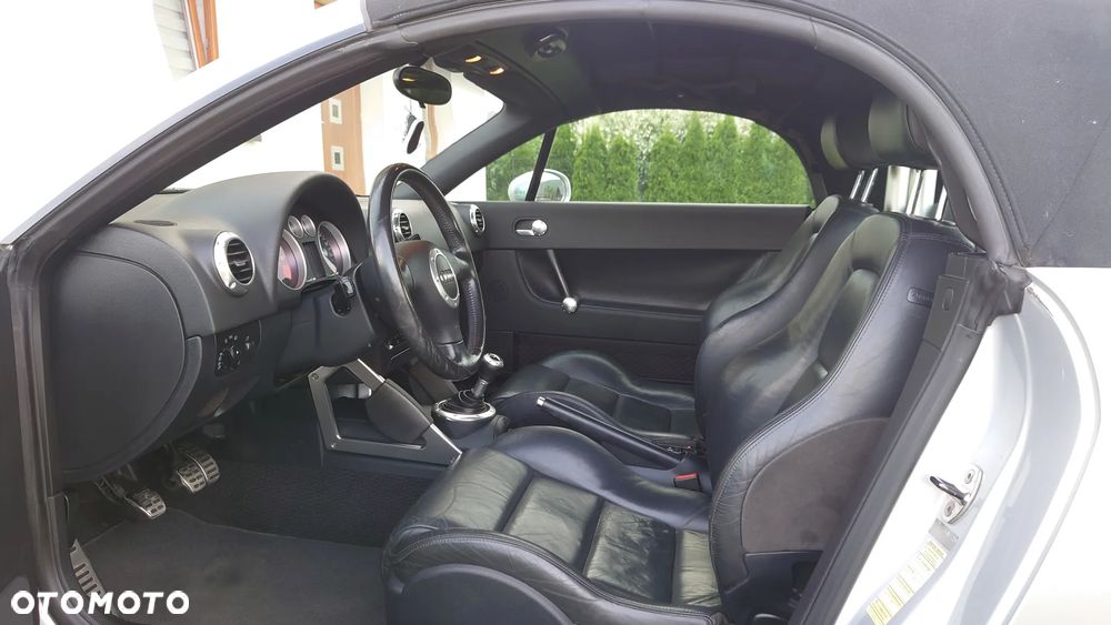 Audi TT Coupé 1.8 T quattro - 12