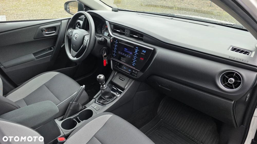 Toyota Auris 1.33 VVT-i Life - 31