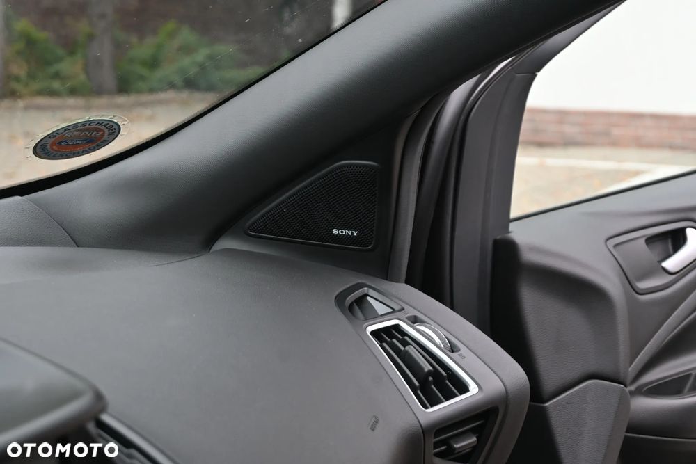 Ford Kuga 1.5 EcoBoost 2x4 ST-Line - 38