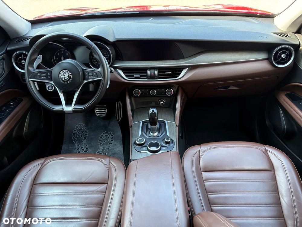 Alfa Romeo Stelvio 2.2 16V AT8 Q4 Veloce - 9
