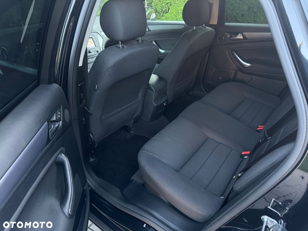 Ford Mondeo 1.6 T Titanium - 37