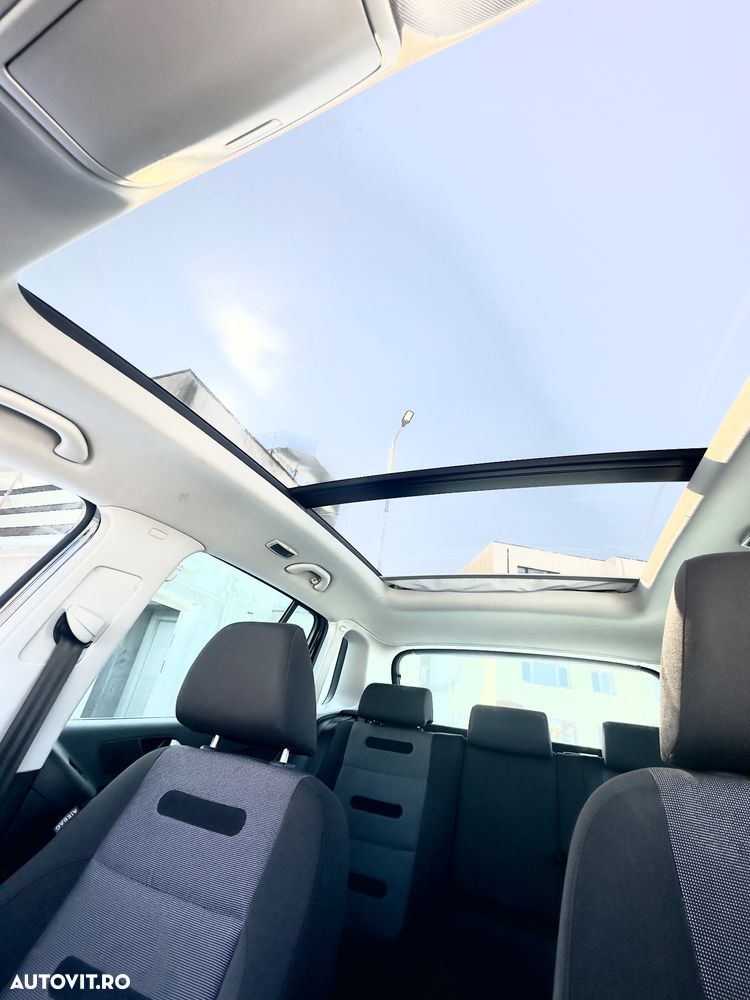 Volkswagen Tiguan - 10