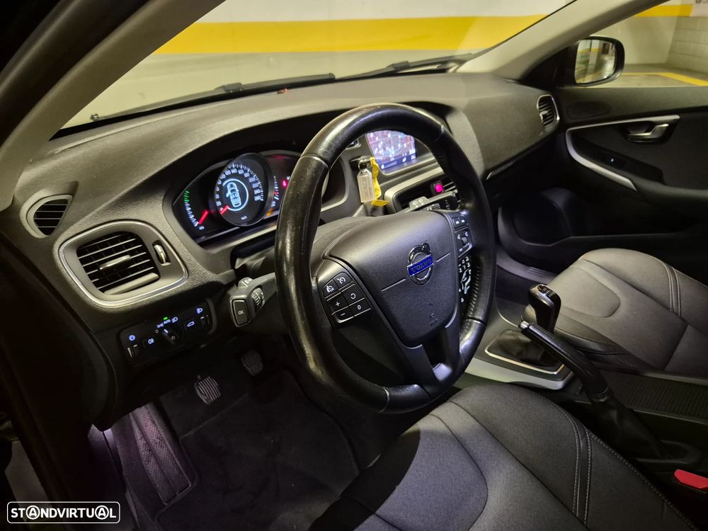 Volvo V40 Cross Country 2.0 D2 Summum - 29