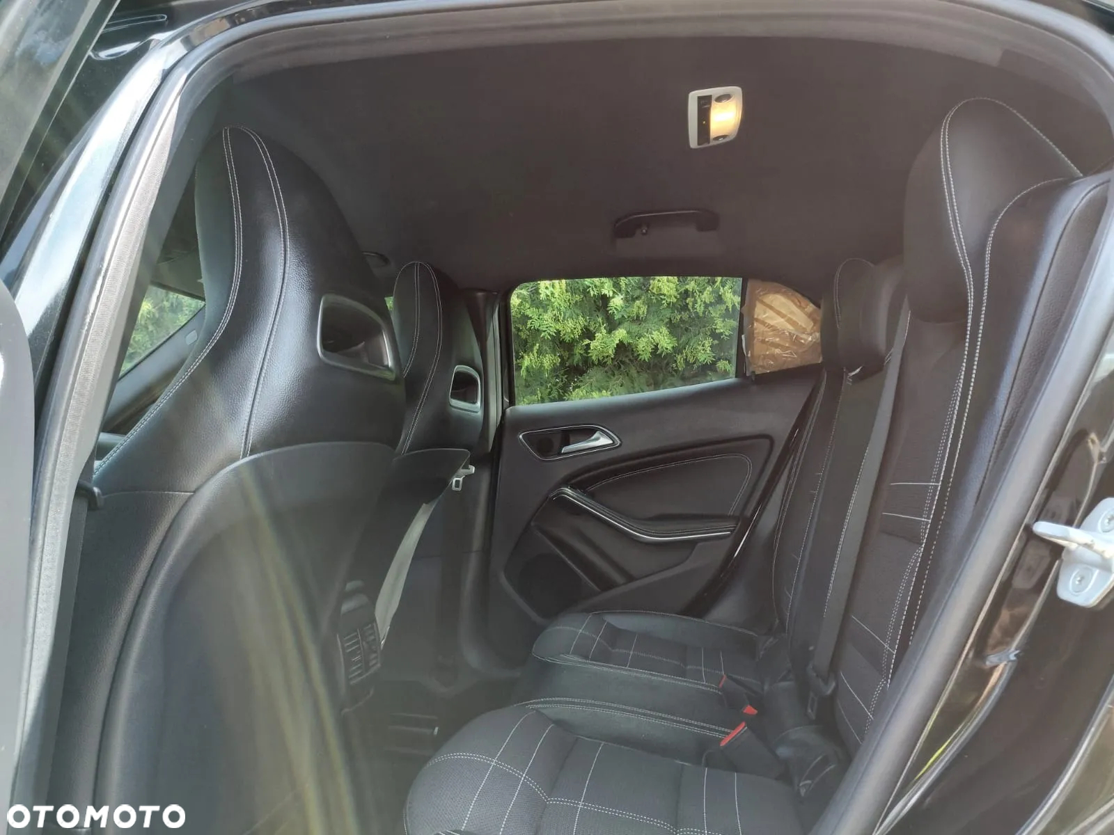 Mercedes-Benz GLA - 17