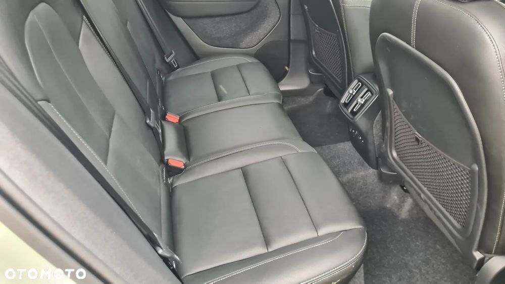 Volvo XC 40 B5 AWD Ultimate Dark - 22