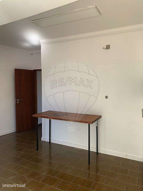 Apartamento T2 para arrendamento - Grande imagem: 4/7