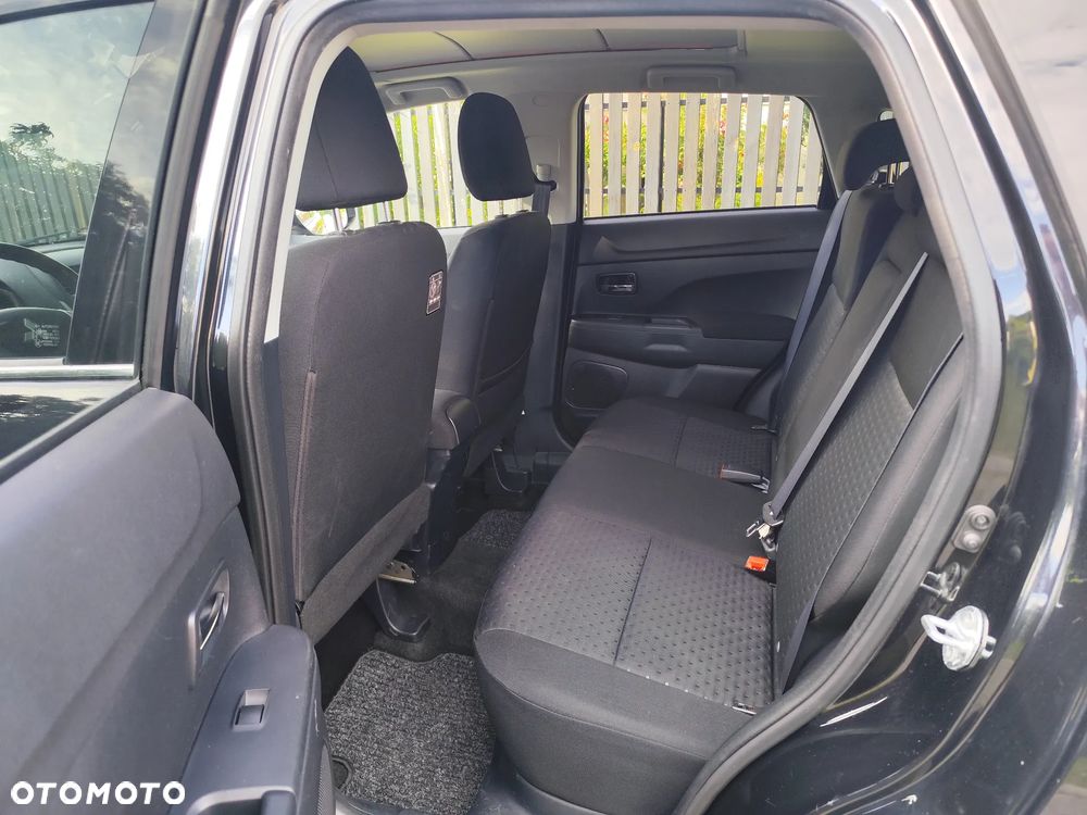 Mitsubishi ASX - 9