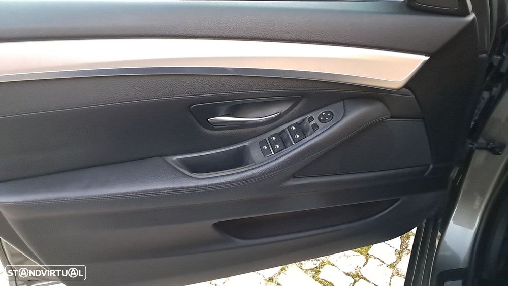BMW 525 d Line Modern Auto - 11