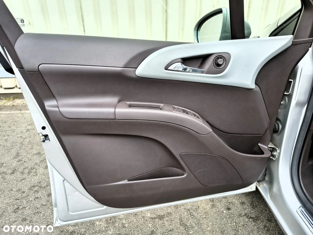 Opel Meriva 1.7 CDTI Cosmo - 23
