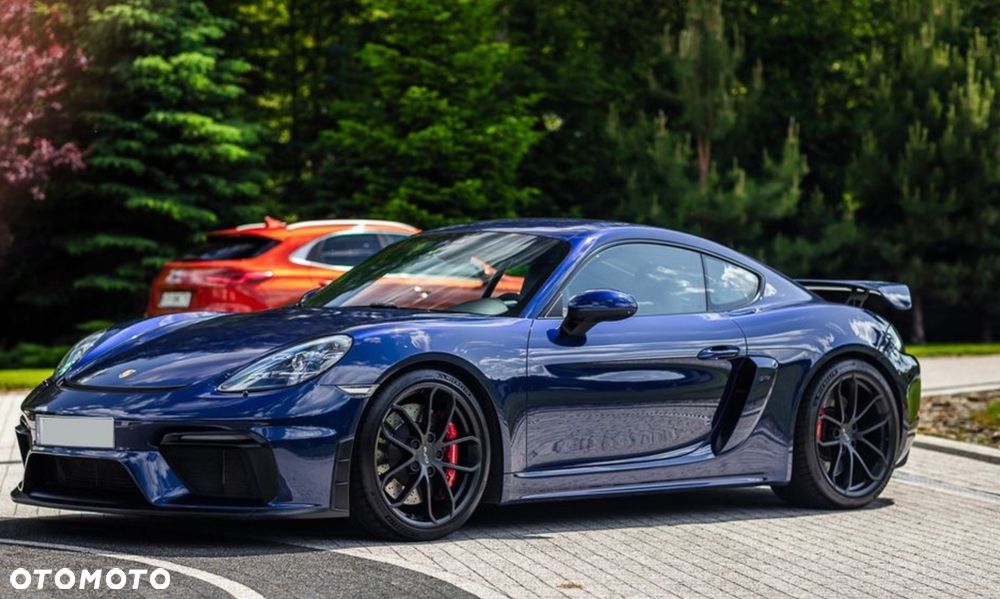 Porsche 718 Cayman GPF GT4 - 6