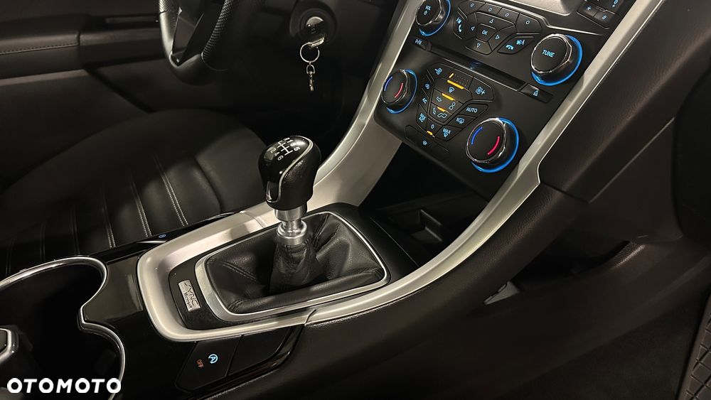 Ford Mondeo - 10