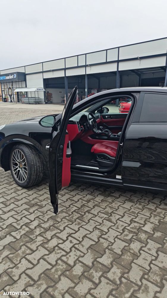 Porsche Cayenne - 22