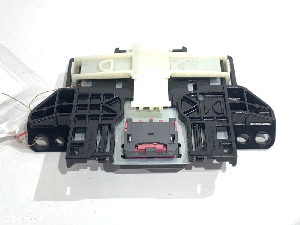 ANTENA GPS  TOYOTA COROLLA sedan (_E21_) 2019 - 2022 1.8 VVTi Hybrid (ZWE211, MZEA12) 72 kW [98 KM] - 2