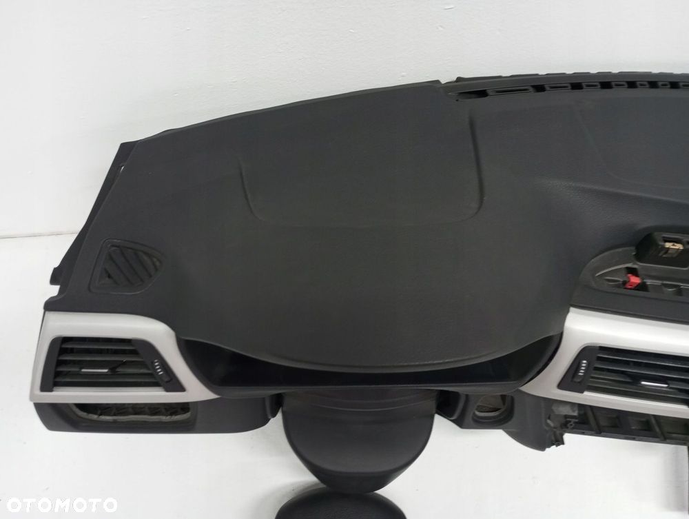 Konsola pulpit deska BMW F30 F31 F34 12R - 6